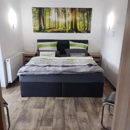 Ferienwohnung 3 Am Hofladen Hellendorf Bad Gottleuba-Berggiesshuebel Bagian luar foto