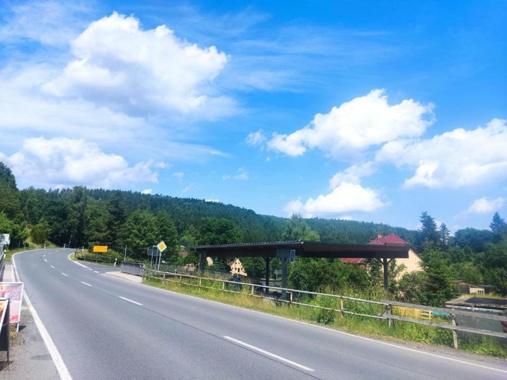 Ferienwohnung 3 Am Hofladen Hellendorf Bad Gottleuba-Berggiesshuebel Bagian luar foto